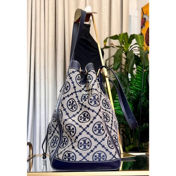 ✺ AUTHENTIC TORY BURCH BLUE AND CREAM MONOGRAM SHOULDER BAG - Picture 3 of 14